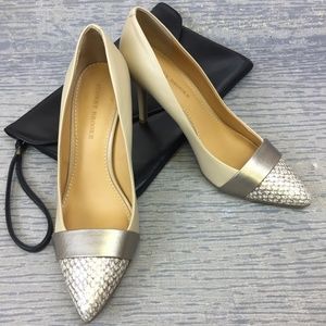 NWOT Audrey Brooke snake print shoe